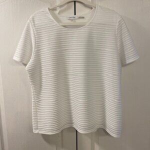 Calvin Klein Women's XL White T Shirt